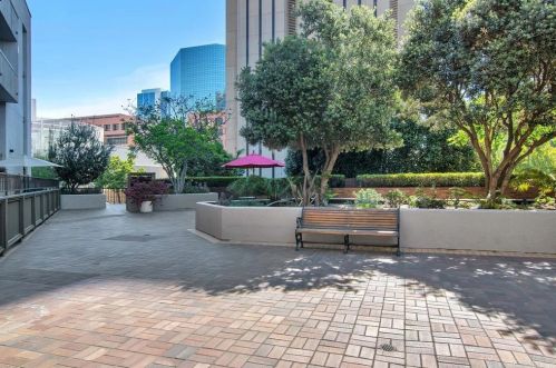 850 State St, San Diego CA 92101-6046 exterior