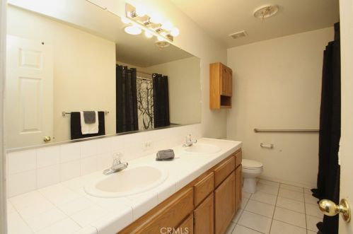2473 Wapoma Ave, Fresno CA  93722-6855 exterior