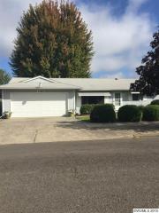 1785 Whitcomb Dr, Salem, OR 97304-1838