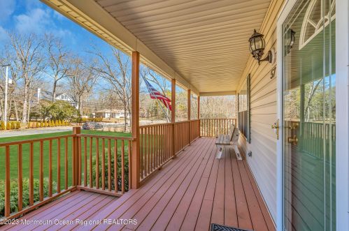 57 Thompson Bridge Rd, Jackson Twp NJ  08527-4623 exterior