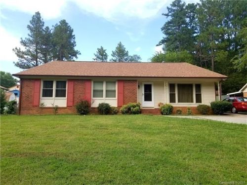 104 Hemlock Dr, Salisbury, NC 28147-9117