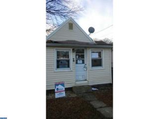 10 Center Ave, Ideal Beach, NJ 07734-1211