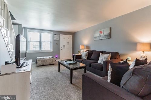 231 Spruce St, Manor PA 19036-1019 exterior