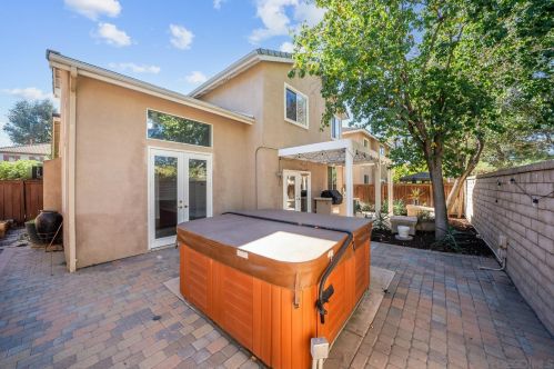 30058 Laurel Creek Dr, Temecula CA  92591-3617 exterior