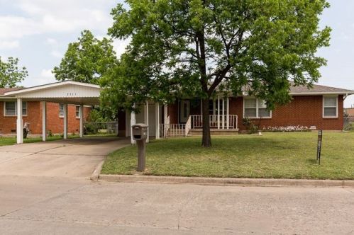 2311 Lincoln Ave, Lawton, OK 73505-1949