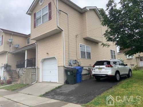 12 Ellen Ave, Perth Amboy NJ  08861-4900 exterior
