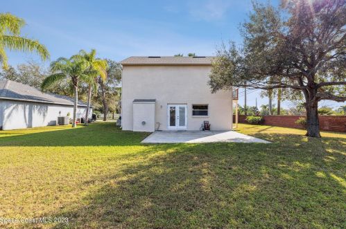 222 Summers Creek Dr, Merritt Island FL  32952-2684 exterior