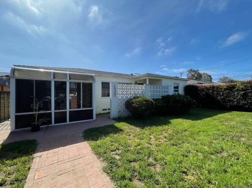 1333 Nashville St, San Diego CA 92110-3712 exterior