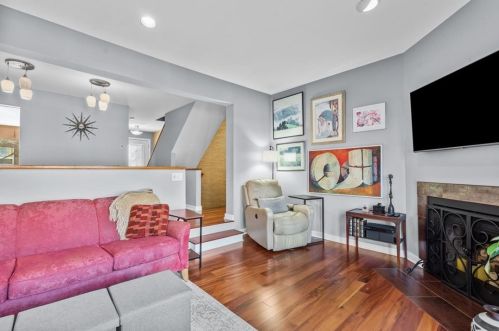 2 Graham Pl, Pittsburgh PA  15232-1611 exterior