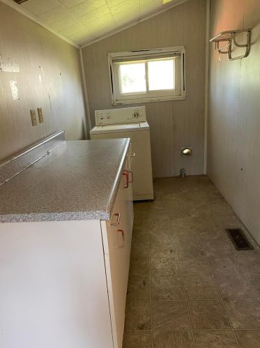 403 High St, Green Camp OH  43322 exterior