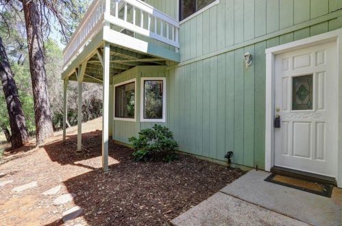 16822 Patricia Way, Grass Valley CA  95949-7228 exterior