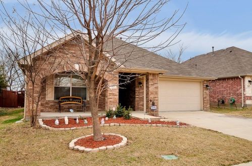 213 Bird Creek Dr, Oak Point, TX 75068-4894
