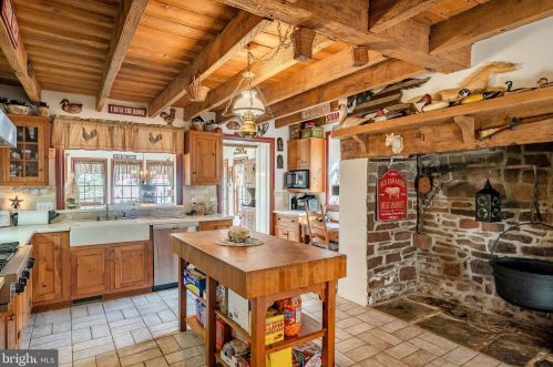 2564 Skippack Pike, Lansdale PA exterior