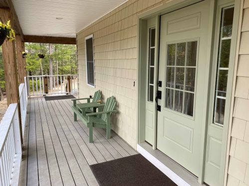 11 Sawyer Rd, Weare, NH 03281-5335