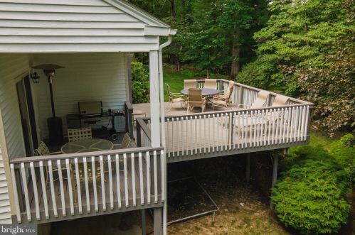 288 Huntsman Ln, Blue Bell PA  19422-2818 exterior