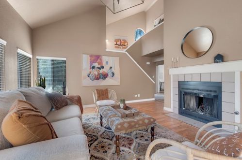 8 Alameda Park Cir, Chico CA 95928-4174 exterior