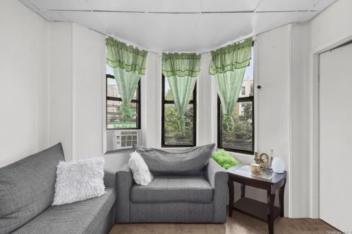 1030 Ogden Ave, Bronx NY  10452-4347 exterior