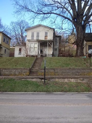 161 Main St, Industrial, WV 26426-1326