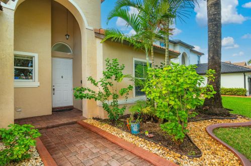 18844 29th Ct, Hollywood FL  33029-2403 exterior