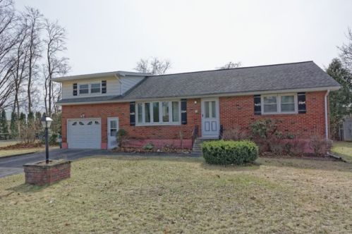 3213 Delmar Ave, Schenectady, NY 12306-1301