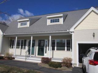 9 Royal Ln, Raymond, NH 03077-2683