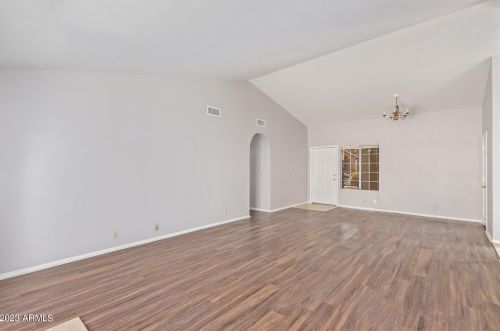 2702 89th Dr, Phoenix AZ  85037-3459 exterior