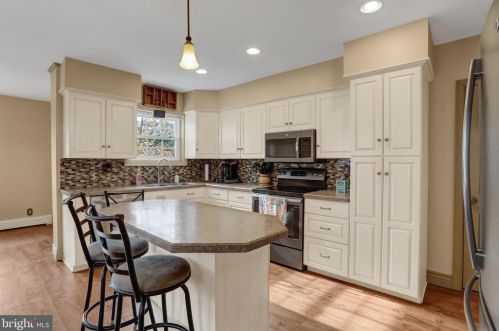 609 Pottsville St, Lykens PA  17048-1630 exterior