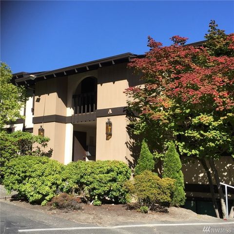 1702 179th St, Seattle WA  98155-3974 exterior