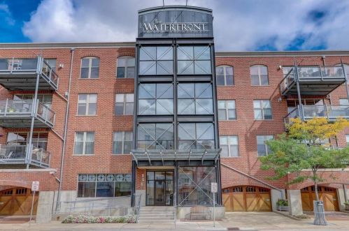 130 Water St, Milwaukee WI 53202-6018 exterior