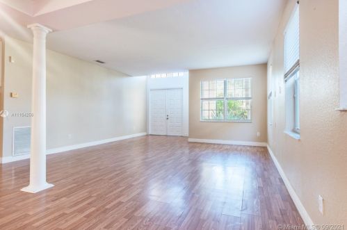 913 168 Ave, Hollywood FL 33028-2021 exterior