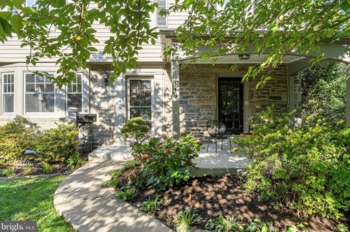 119 Windsor Ave, Melrose Park, PA 19027-2921