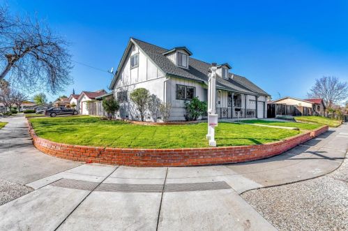 2297 Tampa Way, San Jose, CA 95122-2531