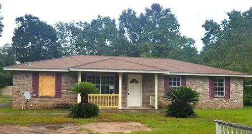 9070 Cove Ave, Pensacola, FL 32534-1617