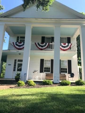 409 3rd St, Perryville, KY 40468-1215