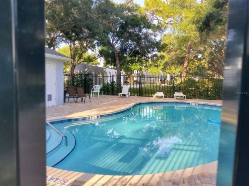 5615 67th Ave, Pinellas Park, FL 33781-5546