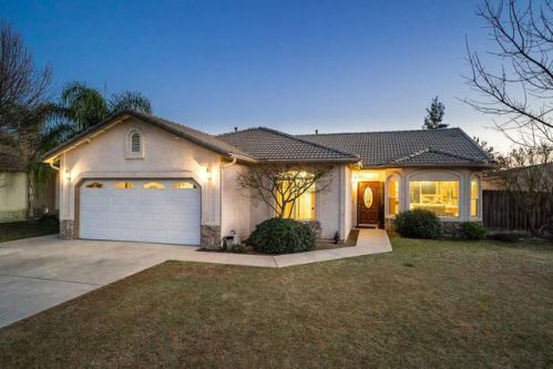 2651 Northhill St, Conejo CA  93662-4299 exterior
