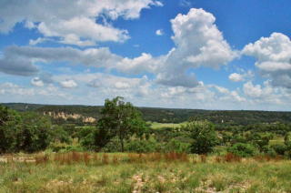 1011 Bear Creek Rd, Kerrville, TX 78028