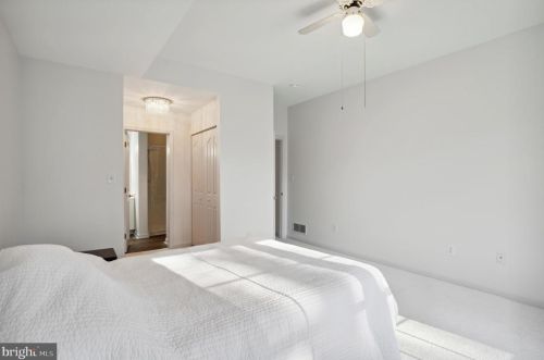 240 Gladstone Way, Bear DE  19701-3518 exterior