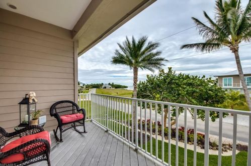 2159 Macadamia Ln, Saint James City FL  33956-2034 exterior