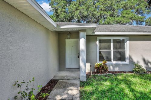 1902 Duval Pl, Daytona Beach, FL 32119-1618