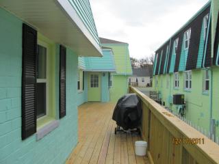 1261 Ocean View Ave, Norfolk VA  23503-1122 exterior