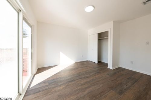 76 25th St, Bayonne NJ  07002-4937 exterior