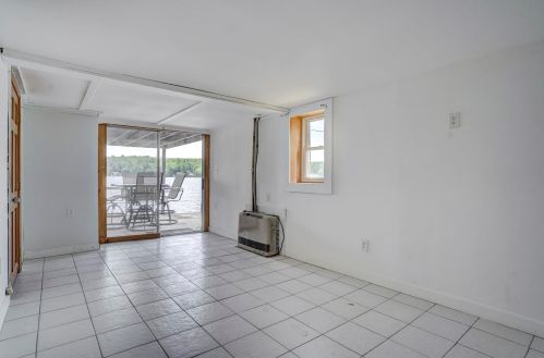 99 Lk Shr Dr, Northwood NH  03261-3707 exterior