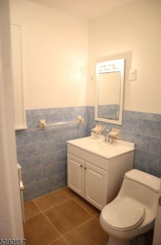 311 Walnut St, Nutley NJ  07110-1814 exterior