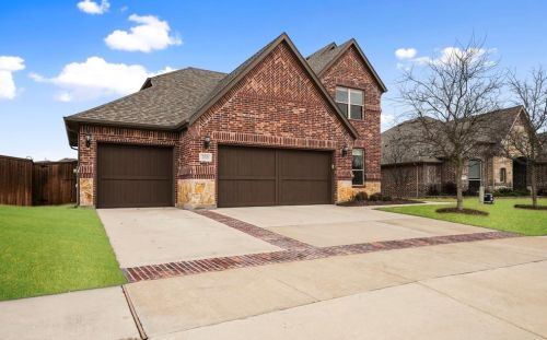 233 Crestlyn Dr, Midlothian, TX 76065-1509