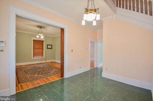 404 Church St, Charles Town WV  25414-1312 exterior