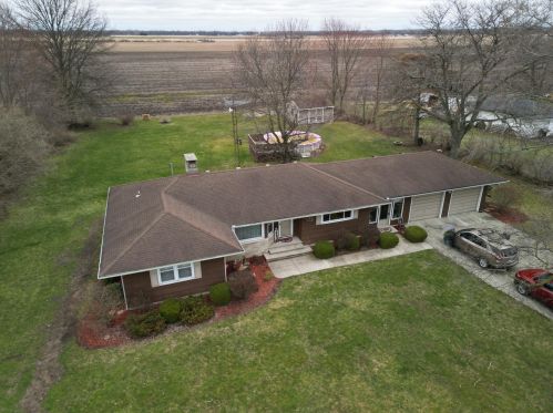 1136 Prospect Upper Sandusky Rd, Marion OH  43302-8862 exterior