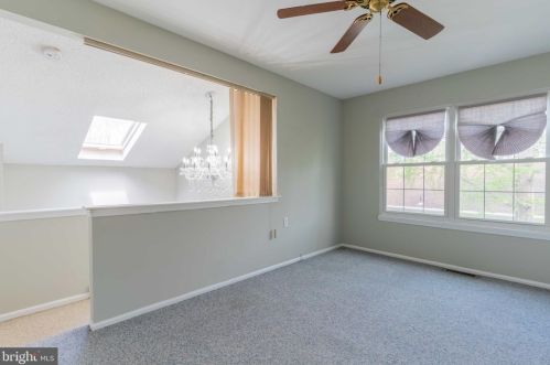 21 Kelly Dr, West Deptford NJ  08096-6711 exterior