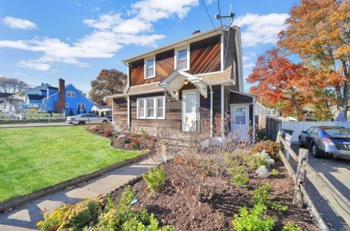 150 Summit St, Bridgeport CT  06606-4839 exterior