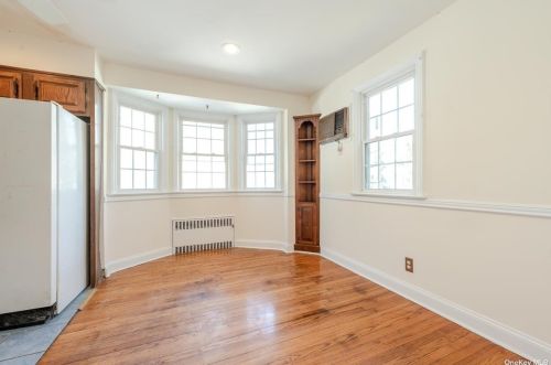 145 Ctr Ave, East Rockaway NY  11518-1002 exterior